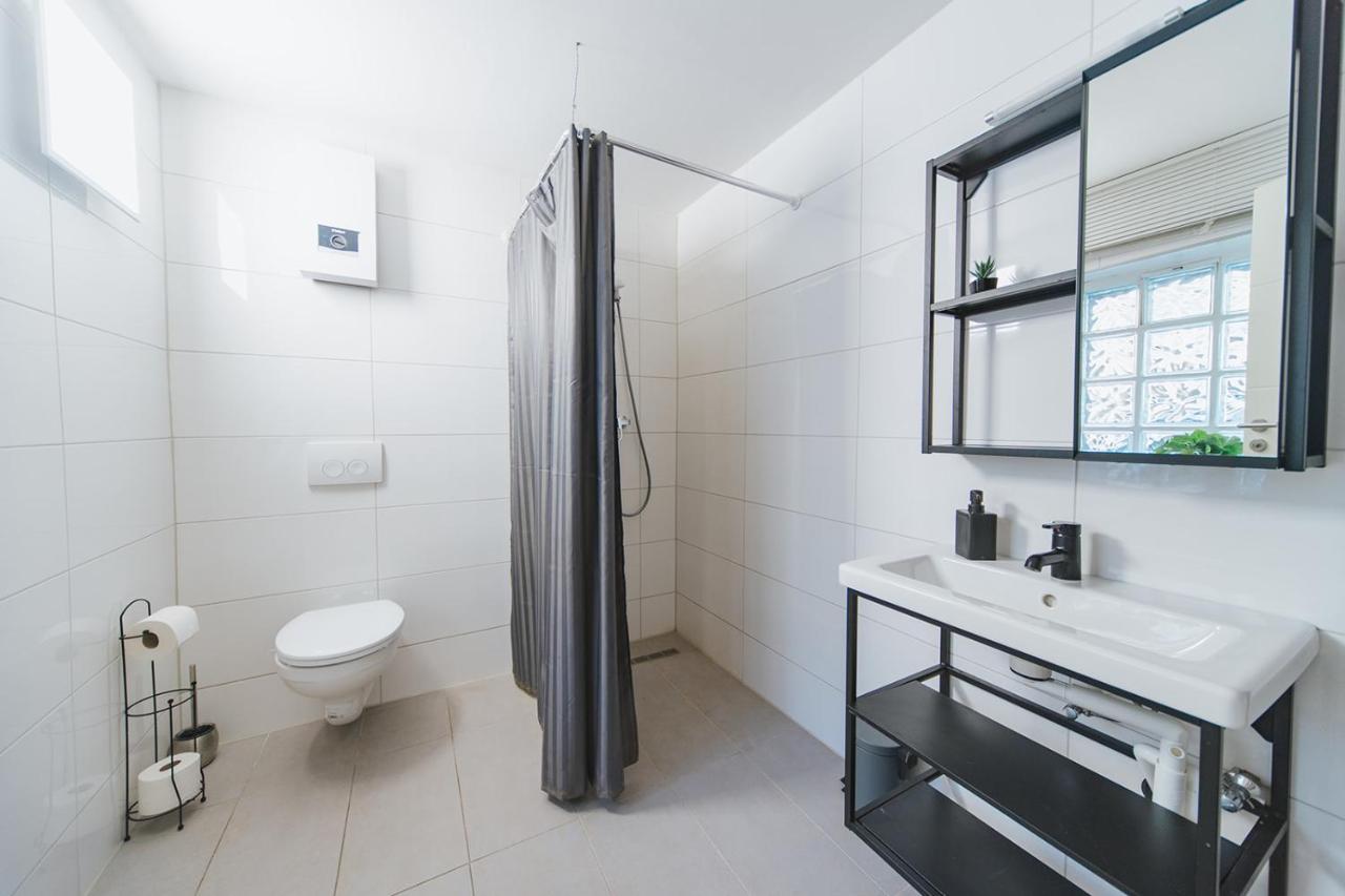 Apartment Central 10A 40Qm Wi-Fi Free Parking Calm Back House Dortmund Eksteriør bilde